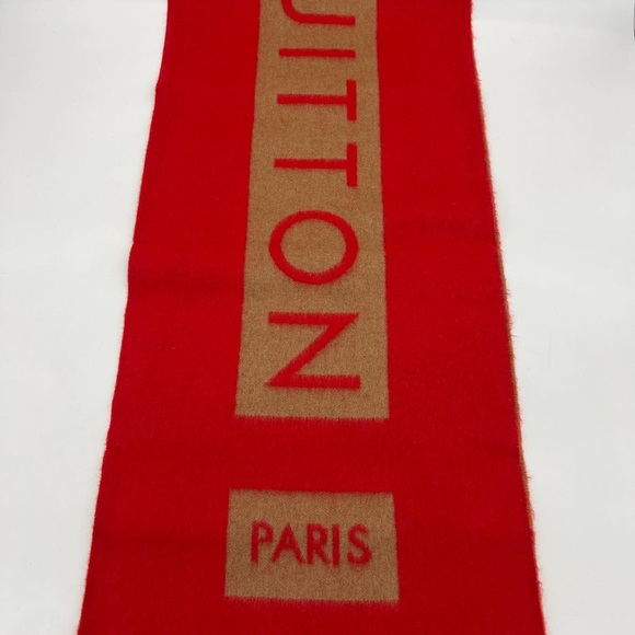 ❌SOLD❌Authentic Louis Vuitton 100% cashmere scarf - Picture 6 of 10